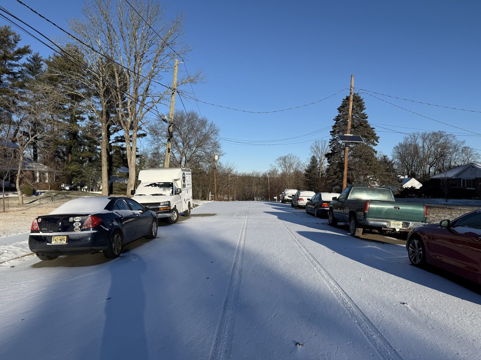 A road in Ewing Township, New Jersey, after a snow squall on 1 January 2026
